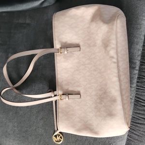 Nwot pink Michael kors purse 👛